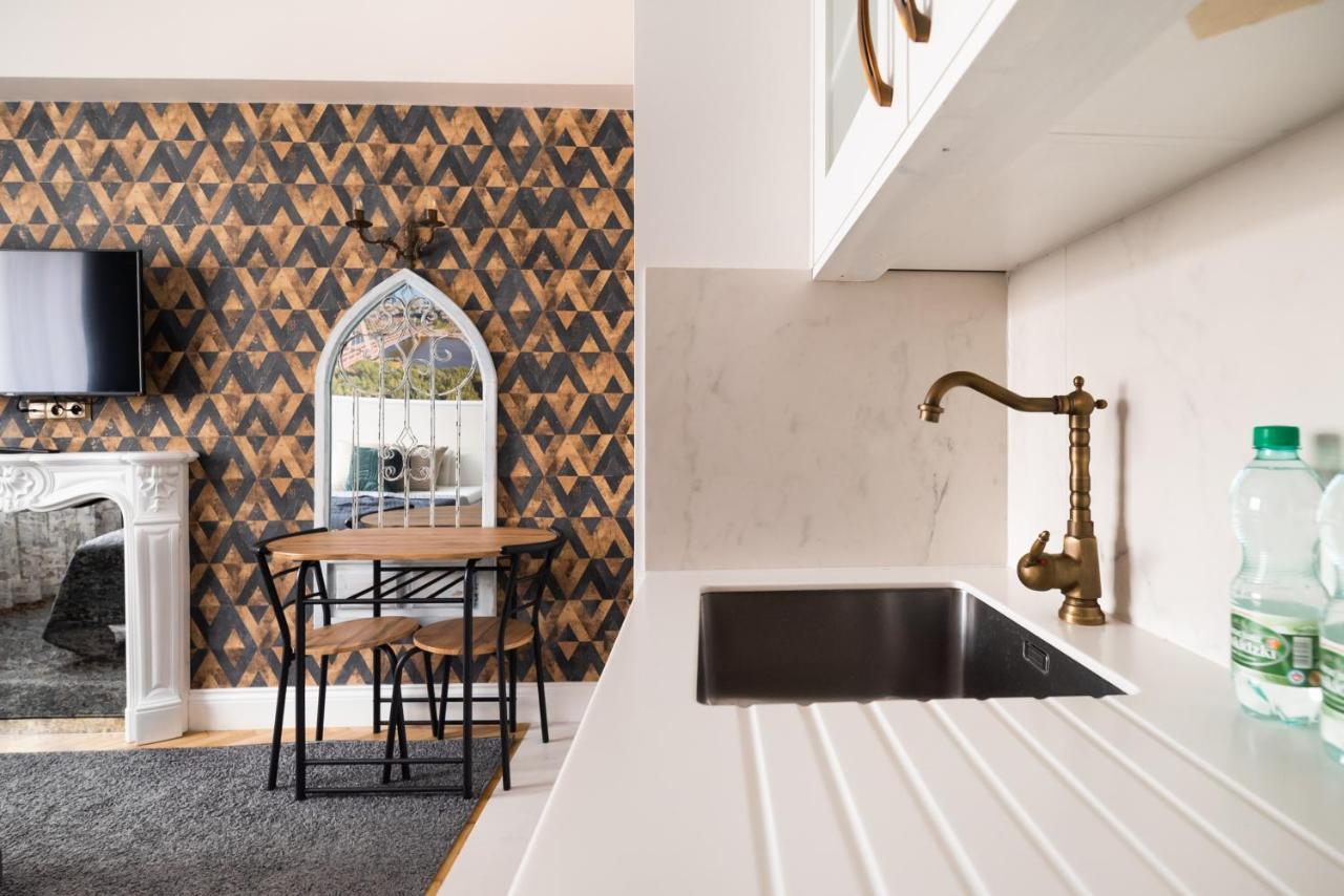 City Centre All In One Apartment Warschau Exterior foto